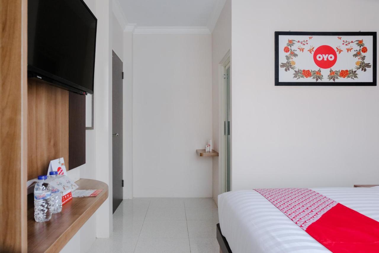 Noura Guest House Syariah Malang Eksteriør bilde