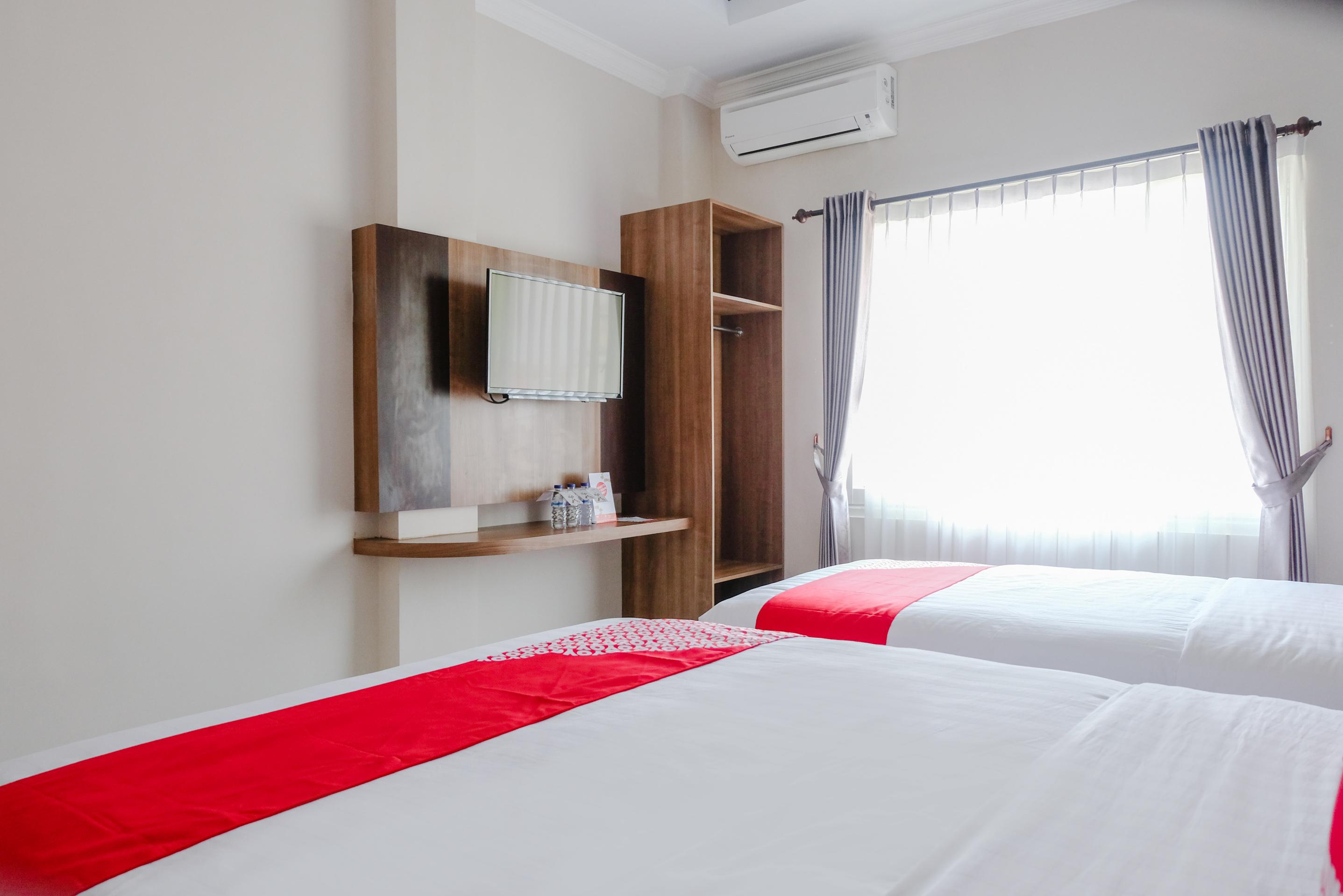 Noura Guest House Syariah Malang Eksteriør bilde
