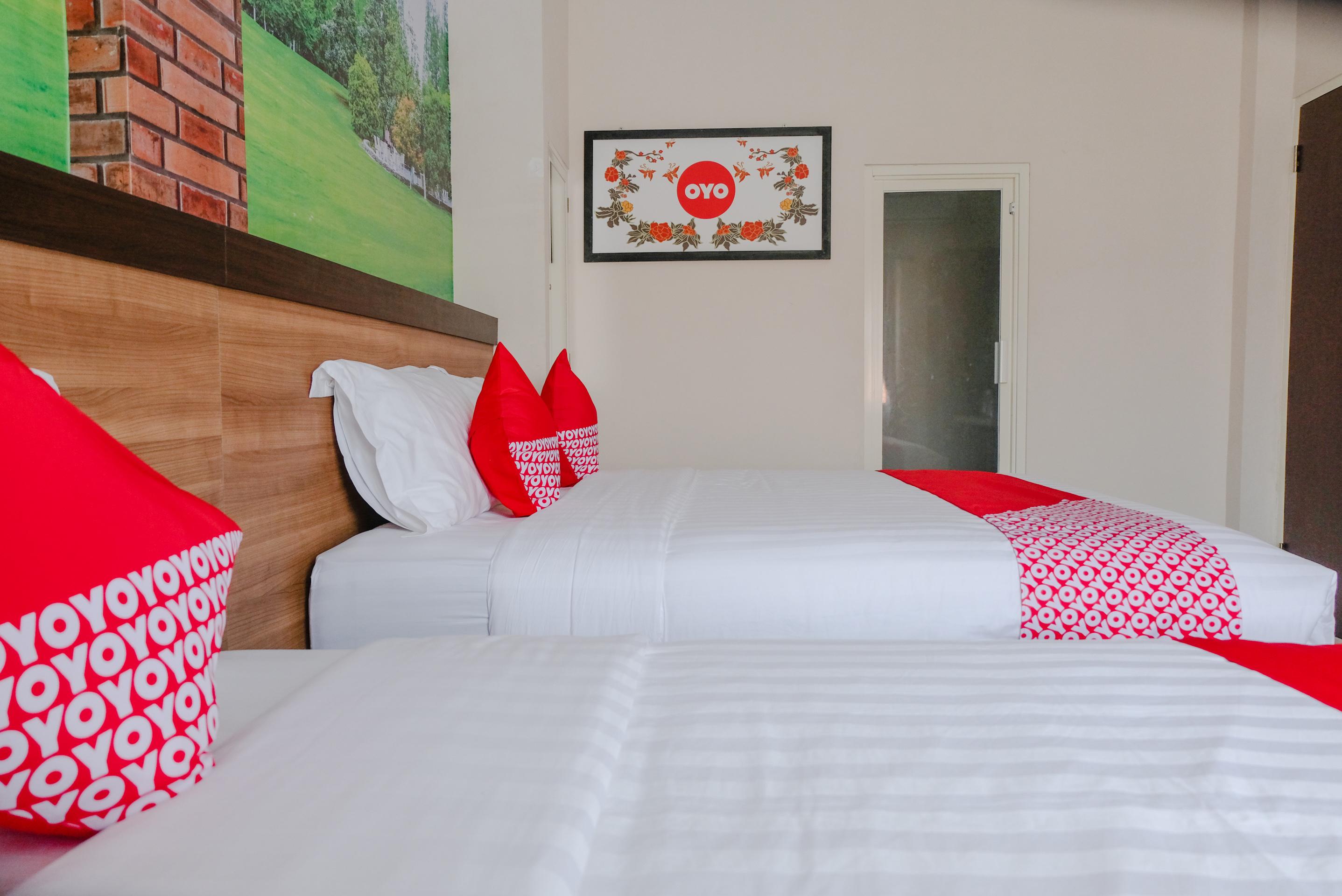 Noura Guest House Syariah Malang Eksteriør bilde