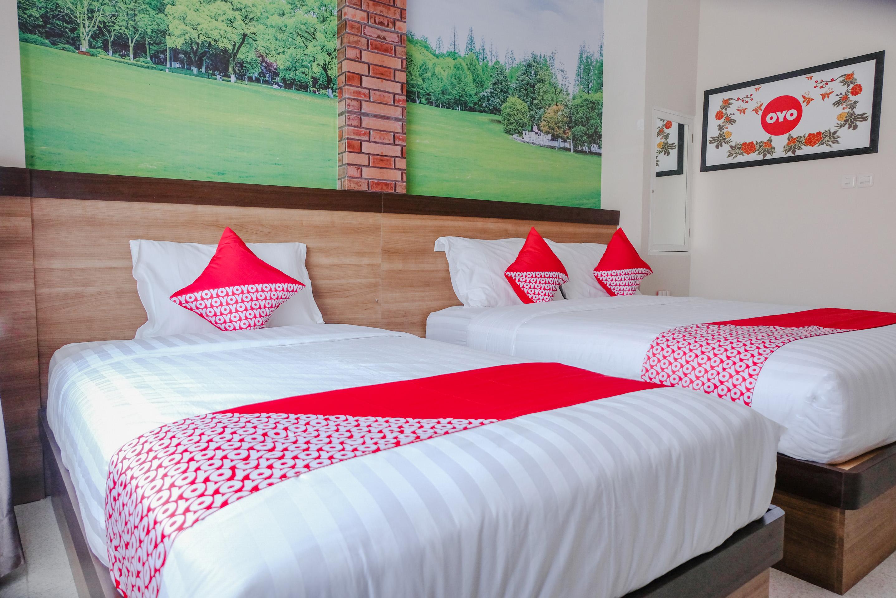 Noura Guest House Syariah Malang Eksteriør bilde
