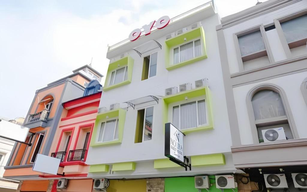 Noura Guest House Syariah Malang Eksteriør bilde