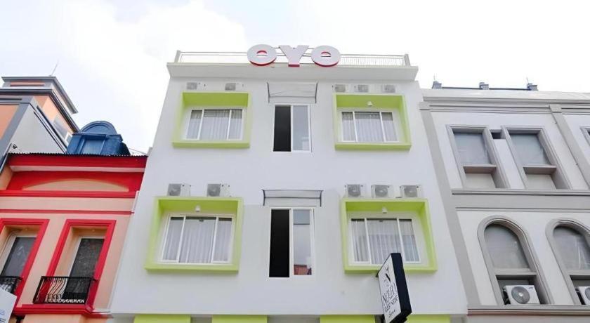 Noura Guest House Syariah Malang Eksteriør bilde