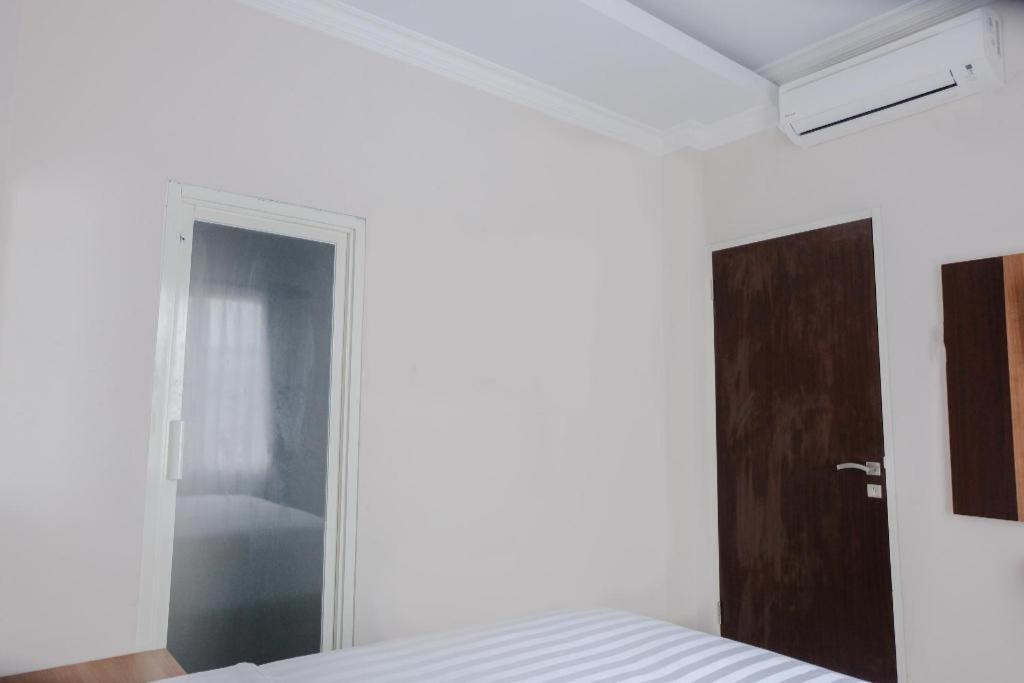 Noura Guest House Syariah Malang Eksteriør bilde