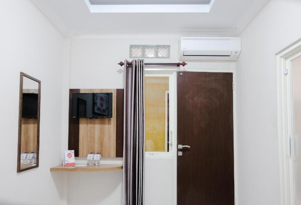 Noura Guest House Syariah Malang Eksteriør bilde